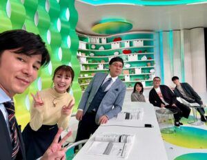 Shinji Takeda Instagram - 2023.11.13.#日テレ 朝の情報番組『#DayDay』にて、なんと#武田真一 アナの代打で、お邪魔させて頂きました📺 ご覧頂いた皆様ありがとうございました！ #山里亮太 さん #黒田みゆ さん #長谷川忍 さん #大門小百合 さん #ふくらP さん、スタッフの皆さん大変大変お世話になりました‼︎ 皆さんが大好きになりました(´∀｀*) #武田真治
