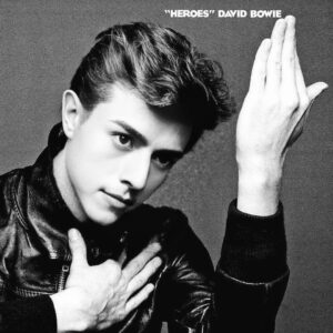 Shinnosuke Mitsushima Instagram - デビッド・ボウノスケ🤣🤣

@takayukiyamada_quu9 ←真似してやってみた。

#heroesdavidbowie