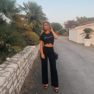 Shirley Lamy Instagram - 🖤