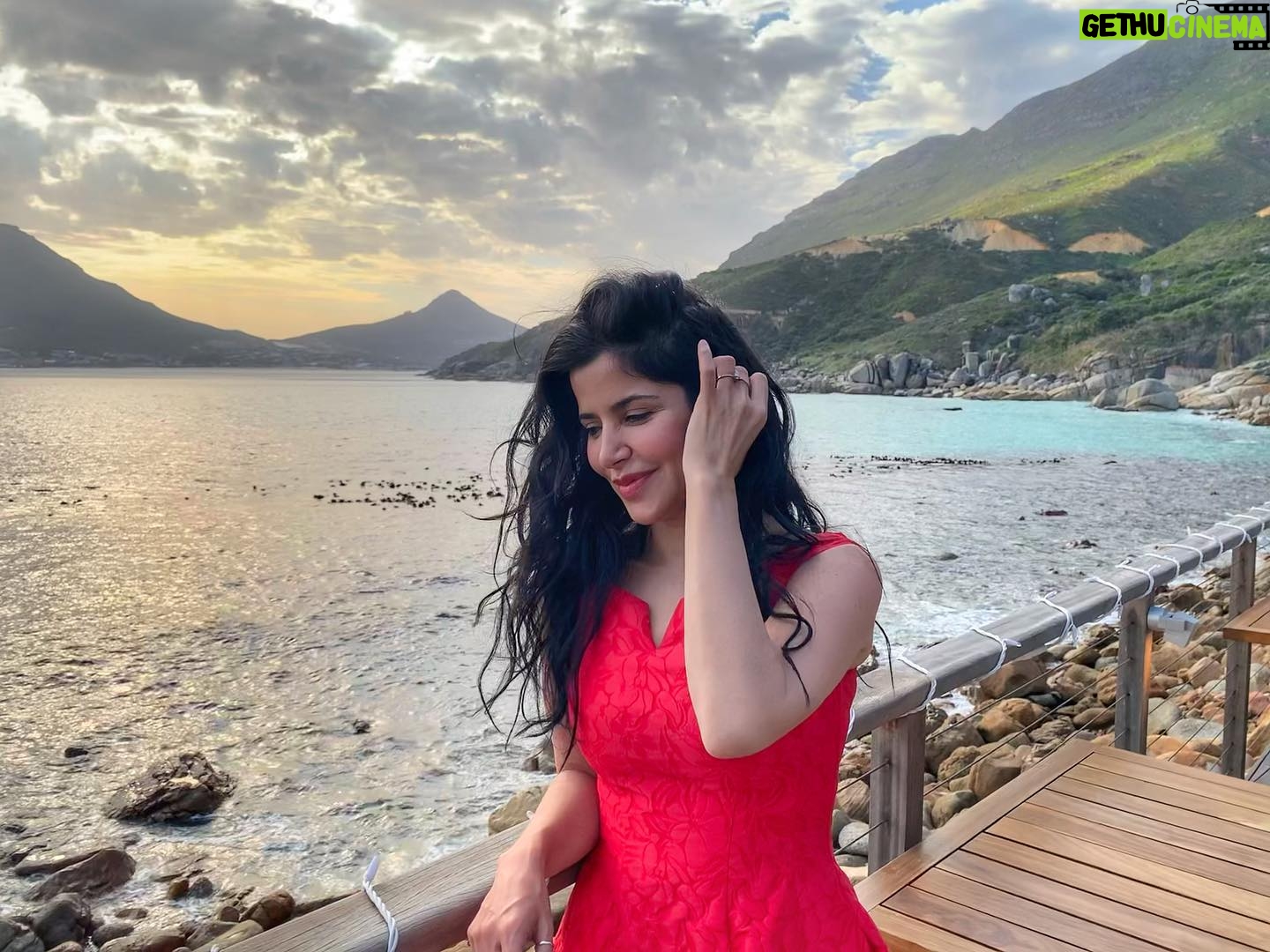 Shivani Ghai - 1K Likes -