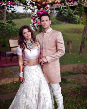 Shivani Ghai Instagram - I’d love to say our wedding day was the best day of my life, but what our pictures don’t show is that ours was a full on comedy of errors. (A story for another time). However on that beautiful mess of a day, I made the best decision of my life. 
5 years later I still think I hit the jackpot. ♥️
Happy anniversary @tykeogh 
#weddingtruths