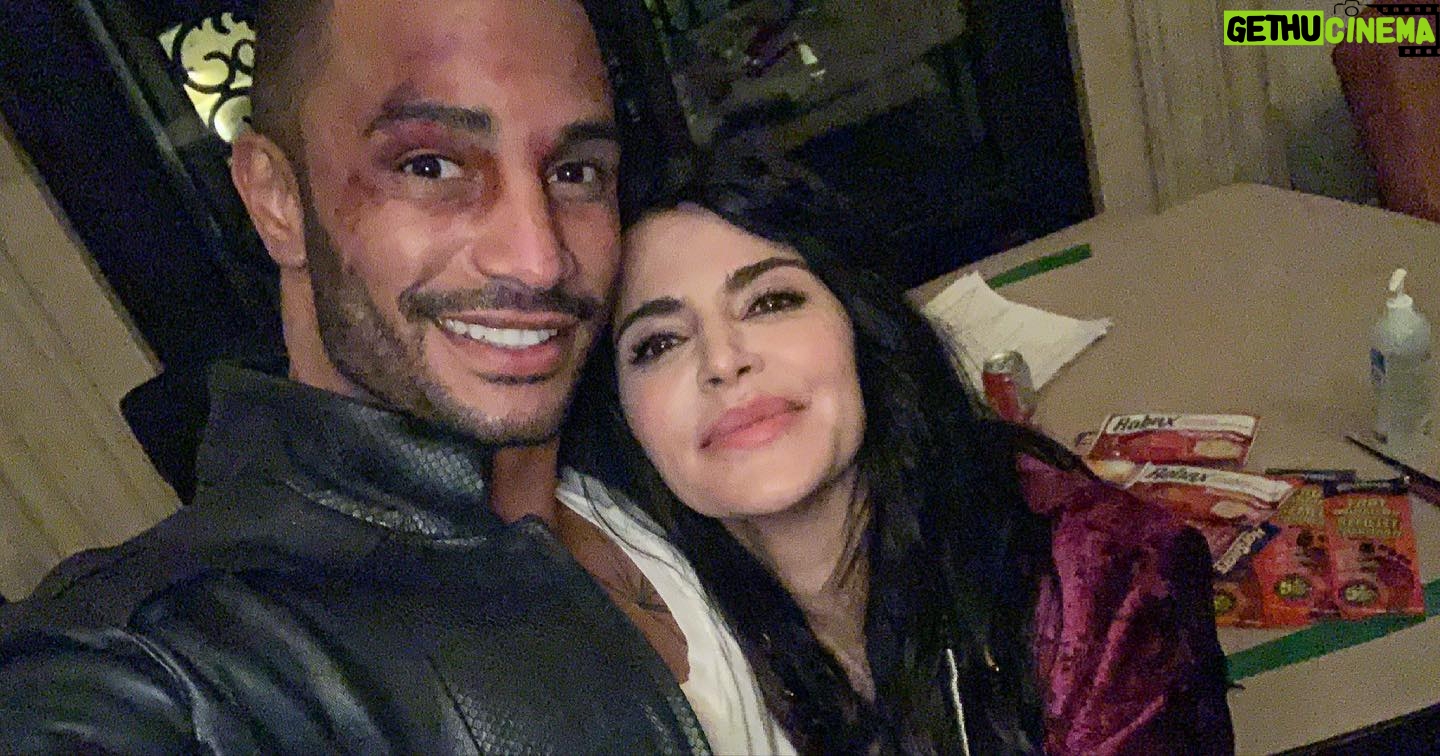 Shivani Ghai - 1.1K Likes - I want to say a huge thank you to the Batwoman Family for all the love, messages of support, appreciation posts, memes, videos, artwork, and even anger, as the woman you love to hate.💃🏽
You guys are amazing. ❤️ Thank you! 🙏🏼
In case that sounds like Safiyah’s journey is over. It’s not. Someone is quietly plotting. 😏
For now, swipe for some bts pics with a few of my ridiculously talented cast members. @leahgibsonofficial @nathanowens_ & @rachieskarsten ❤️❤️❤️