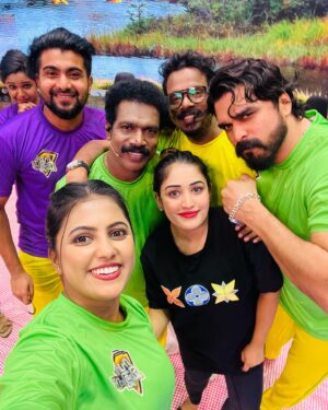 Shiyas Kareem Instagram - Star Magic family ❤️ @sumeshchandran49 @shiyaskareem @chilankasdeedu @binuadimali @nelsonsooranadu @ullaspandalamofficial @sreevidya__mullachery @jishinmohan_s_k @saranya_visakh_here @devi._.nanda. #star #starmagic #starmagic2024 
#actresses #fyp #celibraty #tamarpadar #anumol #shiyaskareem #binuadimali #sumesh #sreevidyamullachery #nelson