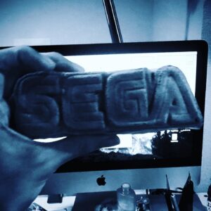 Shizu Mizuno Instagram - セガのたいやき(裏面)
作っているのがハードウェアか。ソフトウェアか。それともたいやきであるのか。そういった側の問題よりも、それに取り向かう精神性こそが重要なのだということがよくわかるたいやき。味はうまい。餡における豆の風味が芳醇で甘さがしつこくなく、皮もザックリとしっとりを兼ね備えたよいもの。