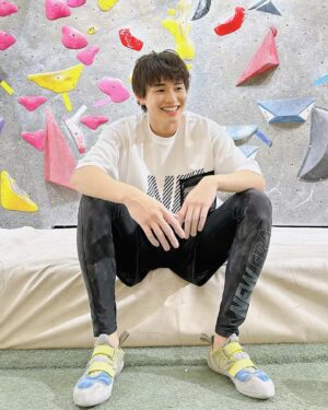 Sho Nishigaki Instagram - 🧗🏻🪨
⁡
「TVLIFE」本日発売です！
今回の「SHOTIME」はボルダリング編🧗🏻
⁡
ずっとやってみたかったスポーツです！
めちゃくちゃキツかった。笑
⁡
1番上まで登れた時の達成感は最高でした✌️
⁡
ぜひチェックしてみてください！