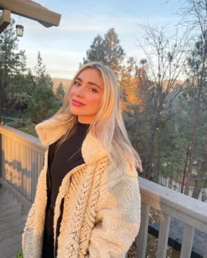 Shoshana Bush Instagram - Country cozy
