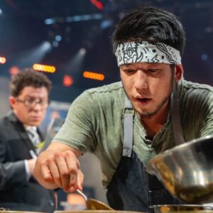 Shota Nakajima Instagram - Catch my return to Tournament of Champions this Sunday, March 10 at 8pm on @FoodNetwork! I go head-to-head with my friend, Carlos Anthony. Tune in to see how the Randomizer treated us! 😊

This episode is the final four first-round battles so check it out as @guyfieri welcomes @mvoltaggio  to face off against @chefcristaluedtke, while New York newcomer Chef @daletalde takes on battle-tested TOC all-star @chefkarenakunowicz . In the final first round battle of the tournament, the East B qualifier @chefchris512 winner will attempt to take down TOC Champion @tiffanifaison.

#TournamentOfChampions #toc #foodnetwork @streamonmax  @foodnetwork