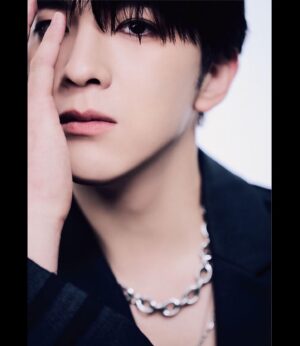 Shouma Kai Instagram - 『KAI SHOUMA 2024-2025 CALENDER』
発売決定しました🎉

韓国で現地のスタッフさんと撮影をしたいとずっと思っていて、
今回カレンダーという形で叶えることができました。

どのカットも大満足の仕上がりです👏🏻
本日18:00より、お買い求め頂けます！
お手元に届く日をお楽しみに✨

アスマート特典やHMVでの特典会もあります！

▼HMV対面式イベント
①2/12開催　②3/2開催
▼HMVオンラインイベント
3/3 開催