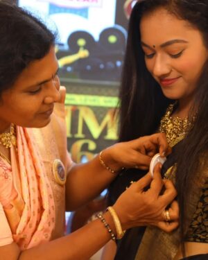 Shruthi Narayanan Instagram - Clips from being a Guest for AMMARA 6.0 at  Dr.MGR Educational and Research Institute University Maduravoyil 

Thank you so much for the invite @viscom_animation_offl
.
.
#ammara #mgruniversity #cheifguest #culturals #sareelove #explore #expolrepage #fyp #trending