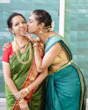 Shruthi Narayanan Instagram - A little timbit from #brotherswedding 
.
.
#shruthinarayanan #vidhya #vijaytvserial #vijay #actress #siragadikkaaasai #explorepage #typ #fyp #trending
