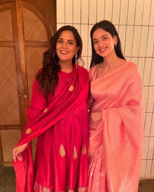 Shruti Sharma Instagram - Happiest day of my life 🧿🥹🥰
Received soooo much love today that my heart is overflowing with gratitude 🙏🏻
I am grateful for all the love and appreciation I have received for #saima 🙏🏻🌸 
THANKYOU ♥️
#heeramandi #wholecast 
#saima 
#gratitude 

Styled by: @styleitupbyaashna 
Saree:  @readiprintfashions  @indianweddingsaree × @pixelpulsepr