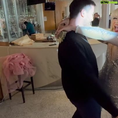 Shuga Cain - 2.2K Likes - My FAVORITE place is on the dance floor dancing with you!! @tbcars