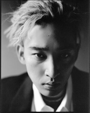 Shuhei Uesugi Instagram - 📖 @barfout_magazine_tokyo 
📸 @ryohei_hashimoto 
👔 @rxixkxux 
💇‍♂️ @kojimak
