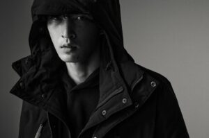 Shuhei Uesugi Instagram - 🧤🧣
@nanouniverse_official 

💡@thousand_inc 
📷@seijifujimori 
💈@pyuuuuuu 
🪡@rxixkxux 
#nishikawadown