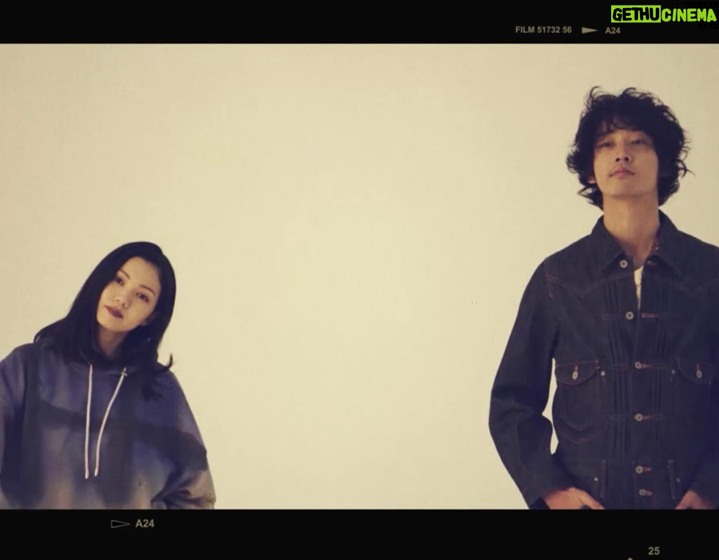 Shuhei Uesugi - 11.9K Likes - @ellejapanの二階堂ふみさんの連載"FOCUS ON"にて対談させて頂きました。
ふみちゃんといつも話している事を少しオープンにしてみました。
ぜひ見てみてください🌲
@ellejapan
Photo: @fumi_nikaido
Photo Support: @hiroshi.shiohara
Styling: @rxixkxux
Hair: @kimura_kazuma
Video: @shufukuya
Video Edit: @hase_tsuyo
Art Director: @masayakushino
Motion Graphic: @hikarisakurai.portfolio