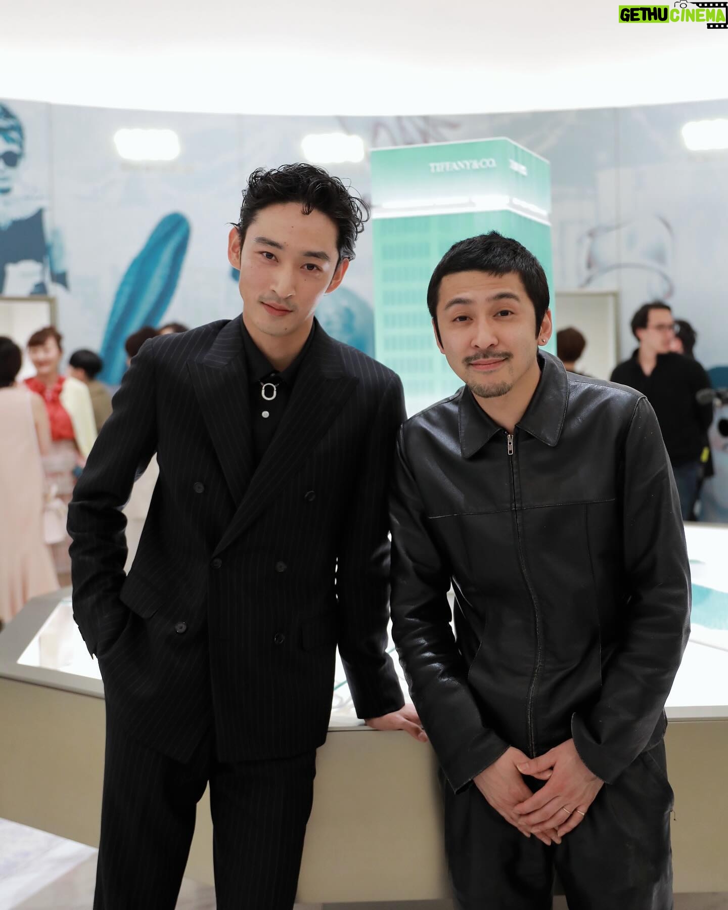 Shuhei Uesugi - 27.8K Likes - @tiffanyandco
čØčćåŗćŖćć»ć©ć®ćøć„ćØćŖć¼ć®ę°ć
ć§ććć
ćæć¤ć ć¬ć¹ćŖćć®ćÆćć£ć±ć儽ćć§ćšš©µ
#tiffanyandco
#tiffanywonder
#tiffanypartner
#ćć£ćć”ćć¼å±
#pr