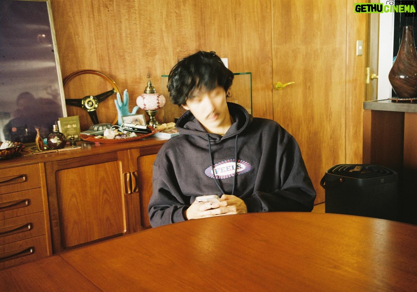 Shuhei Uesugi - 35.2K Likes - @feels.product hoodiećč³¼å
„ććććØććććć¾ććš
ꬔćÆćŖć«ććŖļ¼š¤«š¤«š¤«