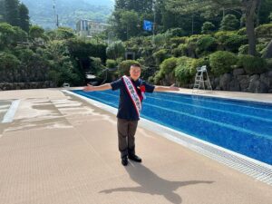 Shun Matsuo Instagram - 箱根ホテル小涌園の1日支配人をやらせていただきました。
地元箱根で小涌園はマジのド地元。
思い出もいっぱい。
そんな小涌園での1日支配人は感慨深いものがありました。
新しい小涌園とても素敵でした!
みなさん是非小涌園へ!
みなさん是非箱根へ!
箱根でお金いっぱい使ってください!
箱根親善大使