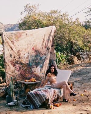Shungudzo Instagram - Total erasure
Culture and nature
Smoke in the air
Human invaders