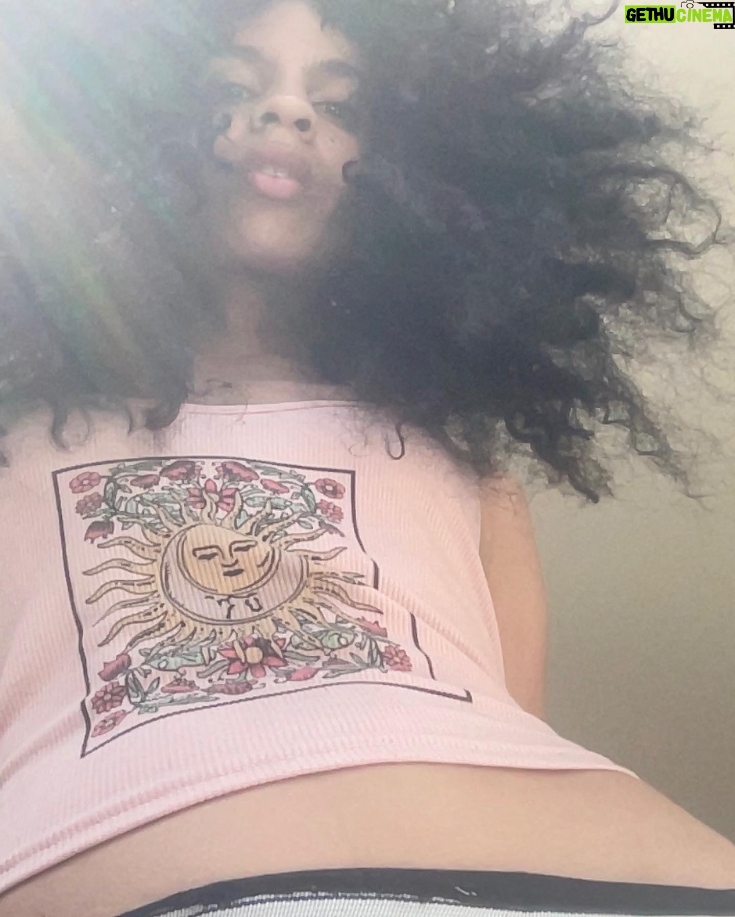 Shungudzo - 484 Likes - Let’s go to a protest then make love in the shower.