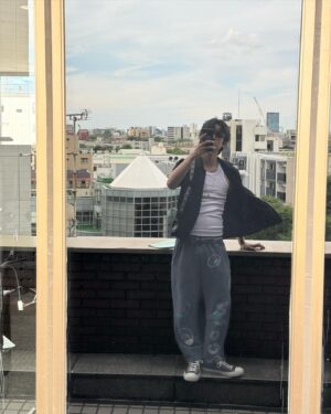 Shunsuke Takeuchi Instagram - 👕@basicks.jp
👖 @coinparkingdelivery_art @cpd_hoome 
#basicks #coinparkingdelivery