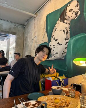 Shunsuke Takeuchi Instagram - Everything in Seoul is so sick 🇰🇷