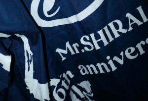 Shunsuke Takeuchi Instagram - 群松　Mr.SHIRAI 6th Anniversary 💙🤍🩵
@coinparkingdelivery_art 
@cpd_hoome
#coinparkingdelivery