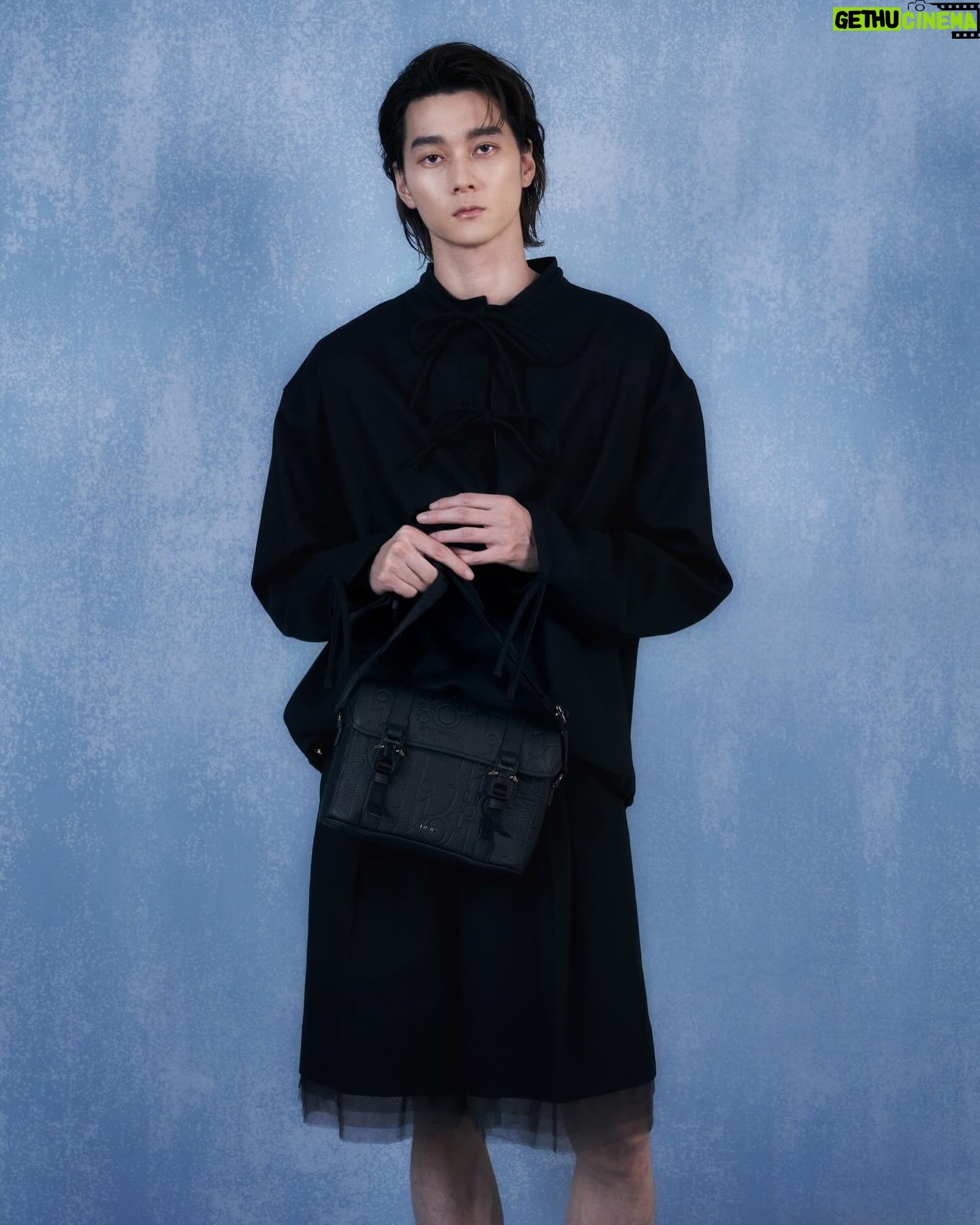 Shuntaro Yanagi - 7K Likes - Dior Gravity
éåć®ä½ēØć«ćć£ć¦ē¹ē“°ćŖęØ”ę§ćę½ćććć£ćŖć¼ć« ć°ć©ććć£ć¬ć¶ć¼
@DIOR
#PR
#SupportedbyDior