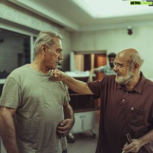 Shwan Attoof Instagram - پۆست پرۆدەکشنی فیلمی سینەمایی خۆشەویستی لەسەردەمی کۆڕۆنادا کۆتایی هات و بەمزووانە پۆستەر و ترەیلەری فیلمەکە بڵاو دەبێتەوە
فیلمی خۆشەویستی لە سەردەمی کۆڕۆنادا لە ژانری کۆمیدیا ، دراما، ڕۆمانسیە و لە ئایندەیەکی نزیک لەسەر شاشەی سینەماکانی کوردستان نمایش دەکرێت.

سوپاس بۆ هەمووتان!

Love in the Time of Corona is finished with post-production and we’ll soon reveal the poster and trailer for the movie!
Love in the Time of Corona is a feature length romantic comedy dtama coming soon to cinemas across Kurdistan!

Thank you, everybody! That’s a wrap.