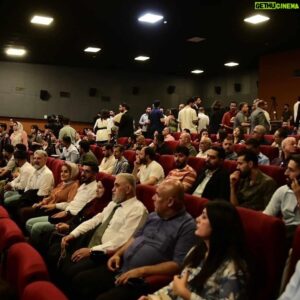 Shwan Attoof Instagram - لەیەکەم رۆژی نمایشی فیلمی خۆشەویستی لەسەردەمی کۆرۆنا
هەرچوار هۆڵی سیتی سینەما پڕ بوون 
سوپاس بۆ ئامادەبوونی گەرم و گورتان
لەهەولێر و دهۆک و کەرکووک و سلێمانی یەکەمین ڕۆژی جەژن و ڕۆژانی دوایی چاوڕێتان ئەکەین