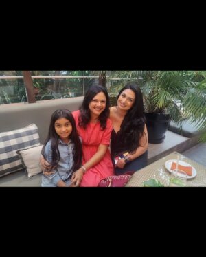 Shwetha Srivatsav Instagram - Took my little one for the very first time to a Fashion show #bangaloretimesfashionweek . I was very sure that she’d vibe with it and was a social butterfly throughout 😍!! @kavyachristopher , catching up with you was such a vibe! Gotta say, you’re the sweetest 🤗❤️!! 
@bangalore_times #2024