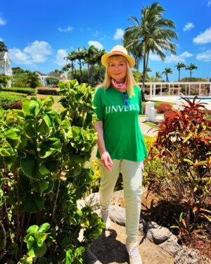 Siân Lloyd Instagram - Barbados! Now where’s that first rum sour? 🇧🇧 #carribean #break #barbados #sunshine #rum #hat #hot #sunglasses #spf