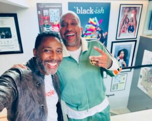 Sibil Fox Richardson Instagram - •| T I M E • M O V I E |•

From formerly incarcerated person to the subject of an Oscar-Nominated film @timemovie to directorial debut @essencefilmfestival —in the words of @kenyabarris, “that’s not just #BLACK*ish that is #BlackAF”! 🖤🖤🖤
.
#FoxandRob #FoxRich #TimeMovie #TimetheBook #TimeAudiobook #Oscarnominateddocumentary #bookauthor #keynotespeaker #motivationalspeaker