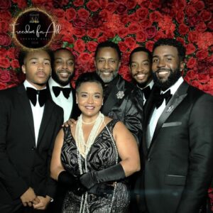 Sibil Fox Richardson Instagram - #FamilyisEverything 🖤🤍💚 Family love at the 3rd Annual Freedom For All Sneaker Ball! 🌟👟

#SneakerBall2024 #FreedomForAllSneakerBall #PDMNola #pdm #NewOrleans #PDMNola504 #FoxandRob #richfamilyministries #PromiseofJusticeInitiative #PublicWelfareFoundation #SiliconValleyDeBug #FoundationforLouisiana #NewOrleansCommunitySupportFoundation