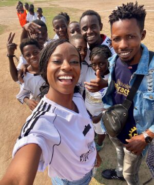 Sibongile Mlambo Instagram - Who's NOT hyped about the World Cup right now?! Soccer is the sport that single-handedly brings the world together - literally. 

While visiting Nakivale Refugee Settlement in Uganda with @rotaryinternational, I was assigned a team and we won! I experienced how a simple soccer ball can bridge together peace and much needed support between distinct communities. 

#playon #peace #soccerforall #worldcup #rotaract #rotary #rotaryinternational #advocate #africa #humanitarian #aid #flashbackfriday #uganda