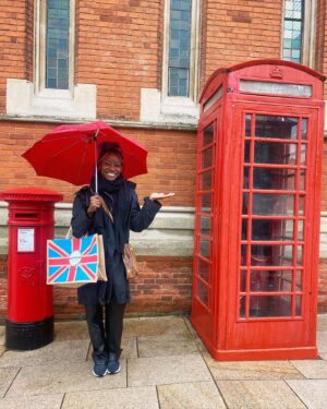 Sibongile Mlambo Instagram - 🇬🇧 More from England 🇬🇧 
I’m officially out of fudge, send help! 😭😭😭
What’s your favorite British treat?
#travelforfood #tbt #british #treats #food #hightea #candy #cravings #takemeback #throwbackthursday