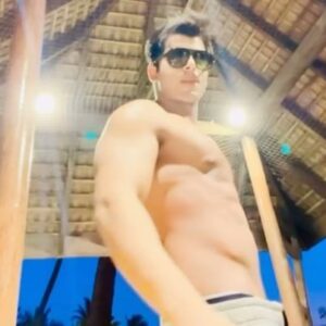 Siddharth Sharma Instagram - Evening IG 🌈 

#shredded #summers #beach #ripping