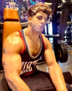 Actor Siddharth Sharma HD Instagram Photos and Wallpapers December 2022