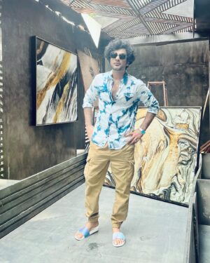 Sidhu Jonnalagadda Instagram - I hate clicking pictures ! but i love writing captions ! 

clicked by @vrindaprasad