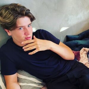 Sigge Eklund Instagram - Mitt hjärta, min kärlek, mitt allt. Grattis @viggo.eklund1 på 19-årsdagen ❤️