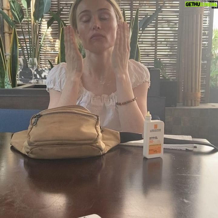 Sigrid ten Napel - 1.4K Likes - Het was een BEWOGEN jaar ook voor m’n tandjes. :)))
30
Heel veel zin om de hele dag Billie Eilish lyrics te quoten in m’n msn naam.
💛