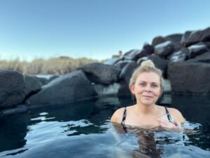 Sigurbjörg Alma Ingólfsdóttir Instagram - My gorgeous mum is 60 years young today 🥰🥰 there is no one funnier, more supportive or loving than her and I’m so lucky I get to be your daughter in this life. Also thank you for the amazing genes 🧬 it’s very reassuring to know how I’ll look when I’m 60 😉 elska þig mamma mín, til hamingju með daginn ♥️✨