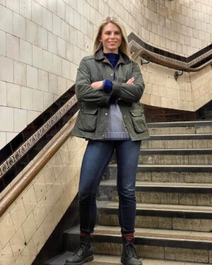 Sigurbjörg Alma Ingólfsdóttir Instagram - Just found this picture from filming #SecretsOfTheLondonUnderground series 3 earlier this year… Sid and the Victorian tiles at Elephant and Castle! Next time you go through the station, use the stairs! You’ll get to see the only tiles dating back to 1890 still in public areas of a station on the Underground! 🚇✨