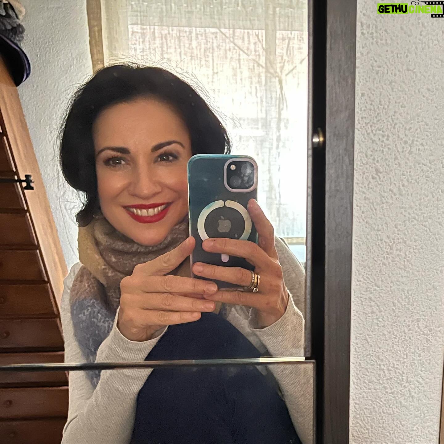 Silvia Jato - 296 Likes - Hoy es un día maravilloso!!! 😻 y la actitud es lo que cuenta! Feliz día para todos!!!