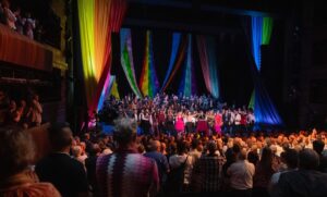 Silya Nymoen Instagram - «Festkonserten Oslo Pride 50 år» i Operaen med KORK og masse artister sendes på NRK1 ikveld 21.10 🥳 og ligger også på nrk.no hvis du vil se den når du vil. Mens du elsker den du vil 🥰🌈
Fortsatt happy pridemåned og god paradedag @oslopride 🏳️‍🌈❣️
*
*
Fotos: Erik Berg