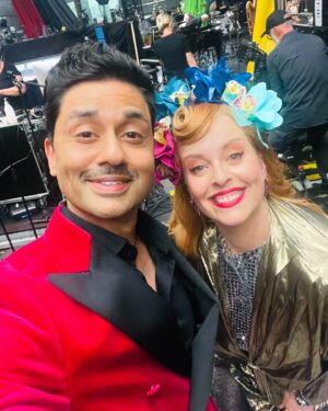 Silya Nymoen Instagram - Har hatt en magisk kveld i operaen!🦄 Tusen takk for tilliten @operaen_ , @oslopride og NRK! Superstas å få være medprogramleder med @nomanmubashir på @oslopride sin 50 års bursdagsfest og spille «Don’t Dim My Light» med @nrkkork 🤩❤️🥳
Og så mange utrolig fine og ulike artister og et fabelaktig publikum! For en gave☺️
Konserten sendes på NRK 29.juni 👯‍♀️🥰 🎻
Happy Pride🌈❤️🏳️‍🌈