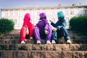 Silya Nymoen Instagram - ☘️☘️☘️ 🩷💜💚 
*
📸: @nikolaigras 
*
Fotos etter wrap av videoshoot🎥
#dontdimmylight