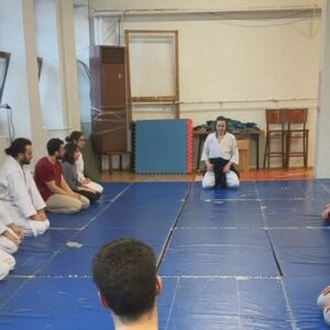Simel Keçicioğlu Instagram - Yeni dojomuz Boğaziçi Üniversitesi’nde aikido dersleri yıllar sonra tekrar başladı. Daim olsun 🙇🏻‍♀️
.
.
.
.
#aikido #unitedaikidoorganisation #uaobogazici #unitedaikidobogazici