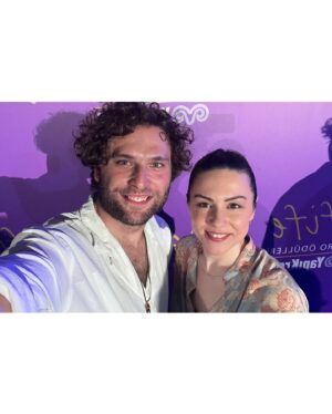 Simel Keçicioğlu Instagram - Evet evet bu sene ben de bi göreyim dedim Afife’yi. Fotileri koyamadım ancak oldu 🤓 
Geldim gördüm tişikkirler mersi 🙌🏻