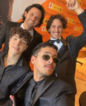 Simón Hempe Instagram - con esta película siempre es festejo y gratitud @societyofthesnow vamo arriba♥️

#Oscars